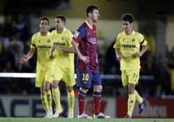 atletico moves toward title barca stages comeback