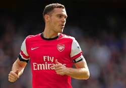 barcelona signs defender thomas vermaelen from arsenal