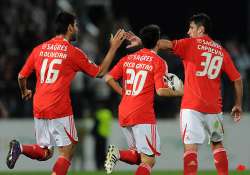 benfica beats pacos ferreira 2 1 in portugal