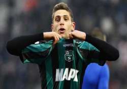 berardi hat trick helps sassuolo beat fiorentina