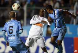 bolivar beats santos 2 1 in copa libertadores