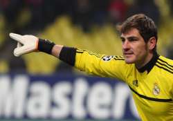 casillas backs madrid goalkeeping rival