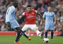 epl arsenal prevents man city going top with 1 1 draw.