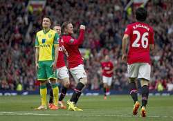 epl man united beats norwich 4 0 as giggs takes charge