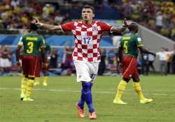 fifa world cup mandzukic scores 2 as croatia beats cameroon 4 0