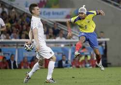 fifa world cup france and ecuador drawing 0 0 at halftime