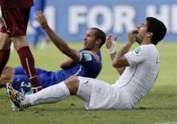 fifa world cup suarez told fifa panel bite was not deliberate