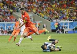 fifa world cup navas keeps netherlands scoreless at halftime