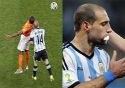 fifa world cup mascherano zabaleta play on after blows to head