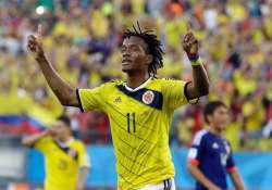 chelsea seal deal for cuadrado from fiorentina