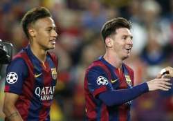 messi nets 2 barca beats guardiola s bayern 3 0 in cl semi