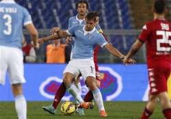 klose scores 2 as lazio moves to 3rd in serie a