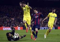 messi leads barcelona s 3 1 win over villarreal in copa semi