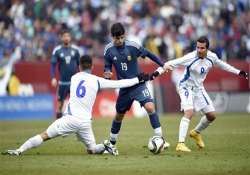 argentina without messi beats el salvador 2 0