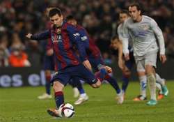 messi scores late as barcelona beats atletico 1 0 in copa