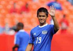 chhetri presented with 2014 aiff player of year award