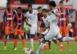 isl fc pune city face chennaiyin fc in crucial tie