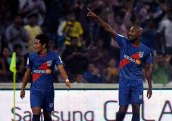 isl anelka fires again as mumbai city fc beat delhi dynamos 1 0