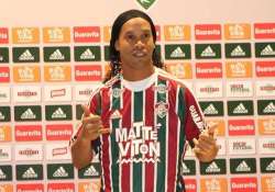 ronaldinho set for fluminense debut