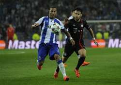 quaresma gets 2 as porto beats bayern 3 1 in champs league