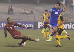 india beat malaysia 3 2 chhetri scores a brace