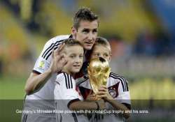 klose adds world cup title to scoring record