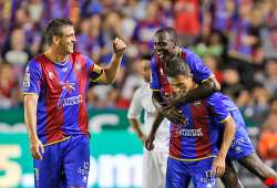 levante beats 10 man real madrid 1 0 in spain