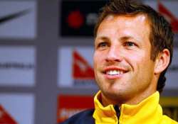 lucas neill to fight to retain socceroos captaincy