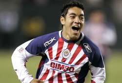 marco fabian scores two goals to beat barcelona 4 1