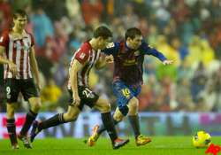 messi rescues barcelona against bilbao