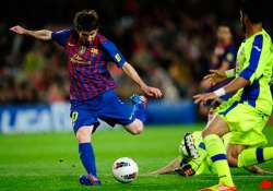 messi s 61st goal leads barcelona past getafe 4 0