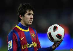 messi to play despite parenthood barcelona coach