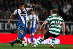 porto draws 1 1 at sporting in portugal