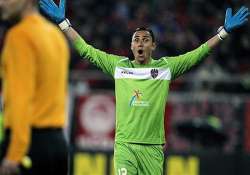 real madrid signs costa rica goalkeeper keylor navas