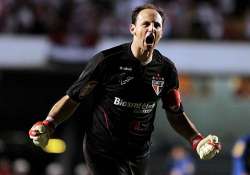 record breaking brazillian keeper rogerio ceni to retire