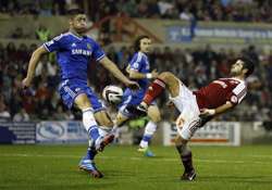 torres on target as chelsea advances in league cup