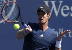 andy murray edges john isner to reach cincy quarterfinals