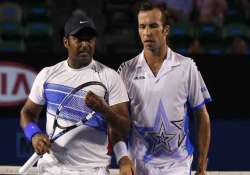 australian open paes stepanek enter third round