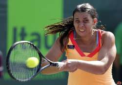 bartoli advances at kremlin cup