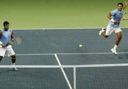 bhupathi and paes make semis at atp world tour finals