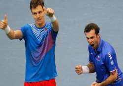 davis cup czech republic lead netherlands 2 1