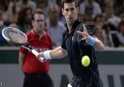 djokovic beats ferrer in paris masters final