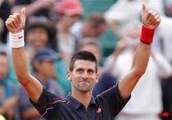 djokovic advances to 4th round at french open