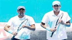 french open paes bhupathi enter second round