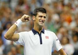 us open 2015 novak djokovic fights his way into quarters