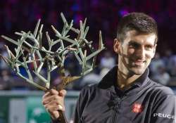 djokovic easily retains paris masters title