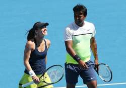 wimbledon leander paes enters semis but mirza bopanna lose