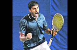 davis cup bopanna loses thrilling five setter to bellucci