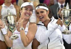 pm modi congratulates sania mirza on wimbledon win