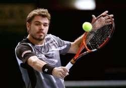 wawrinka raonic advance at paris masters